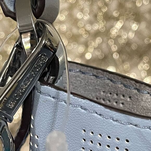 MICHAEL KORS PREMIERE Suri Medium Logo Perforated Suede Shoulder bag Reversible - Picture 14 of 16